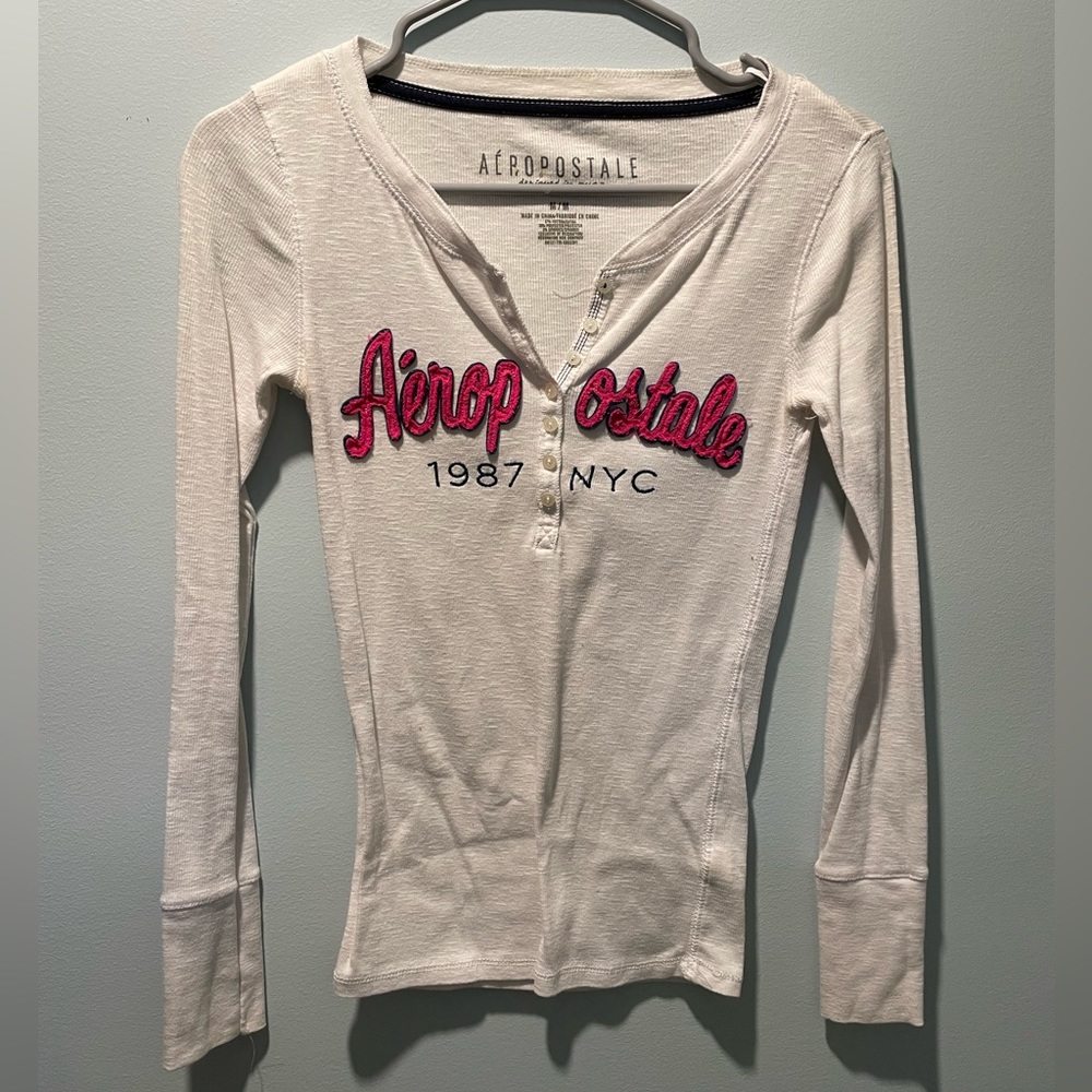Aeropostale designed in nyc long sleeve T size- M